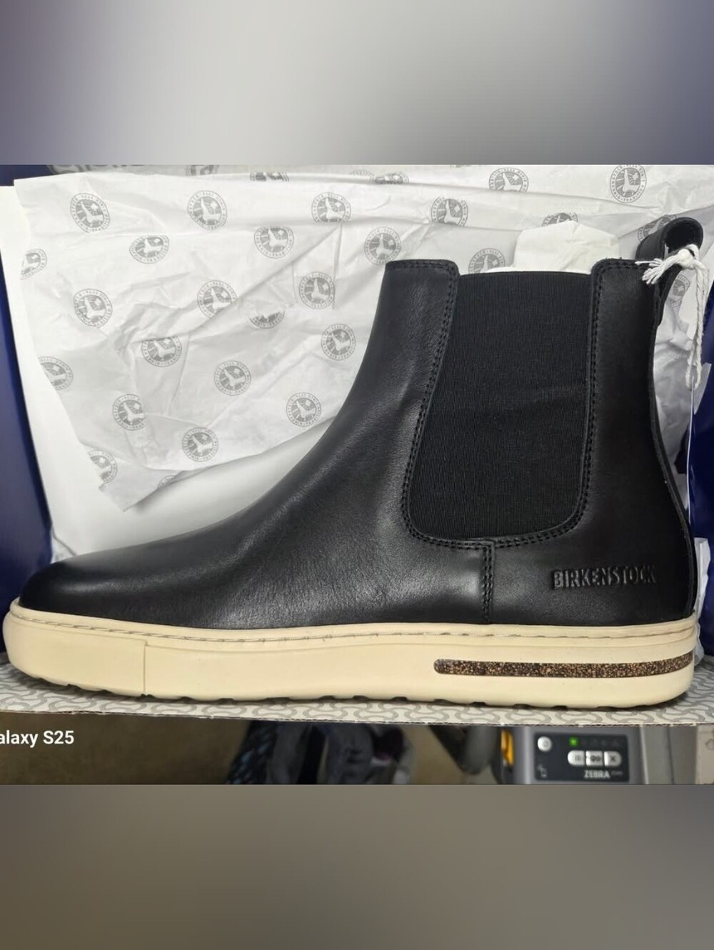 ) New Birkenstock Bend Chelsea leather boots ! Sizes 38 & 39Tagged $175